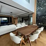 Villa 6-bedroom With Sauna & Pool *