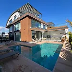 Villa 6-bedroom With Sauna & Pool Dosemealti