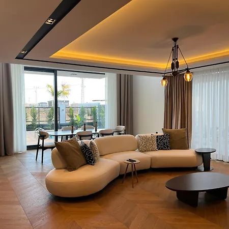 6-bedroom With Sauna & Pool