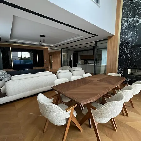 6-bedroom With Sauna & Pool Vila *