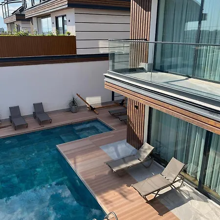 빌라 6-bedroom With Sauna & Pool *