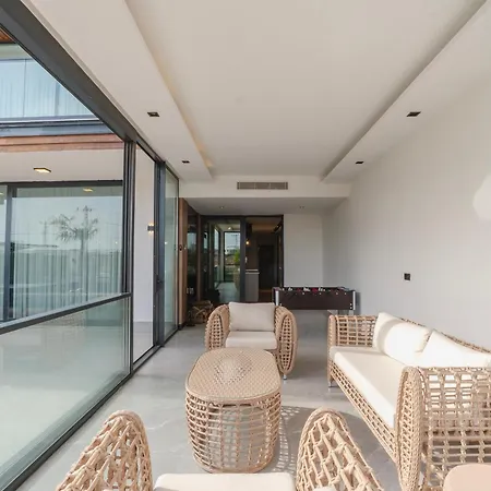 6-bedroom With Sauna & Pool