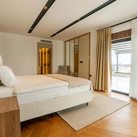 6-bedroom With Sauna & Pool ヴィラ
