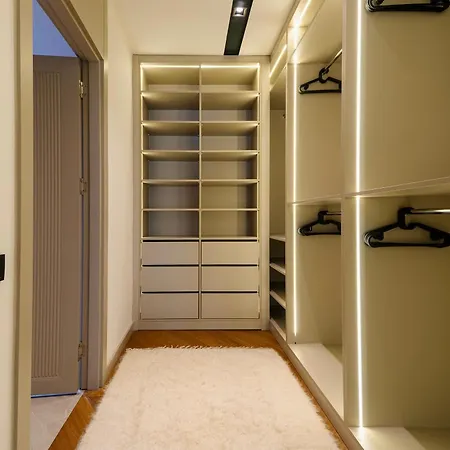 빌라 6-bedroom With Sauna & Pool *