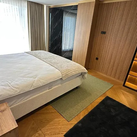 Villa 6-bedroom With Sauna & Pool *