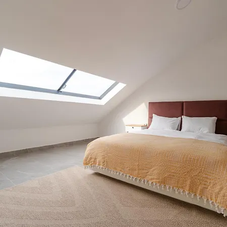 Villa 6-bedroom With Sauna & Pool